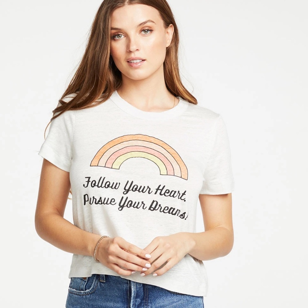 💛Chaser Follow your heart Graphic Tee Size S & M